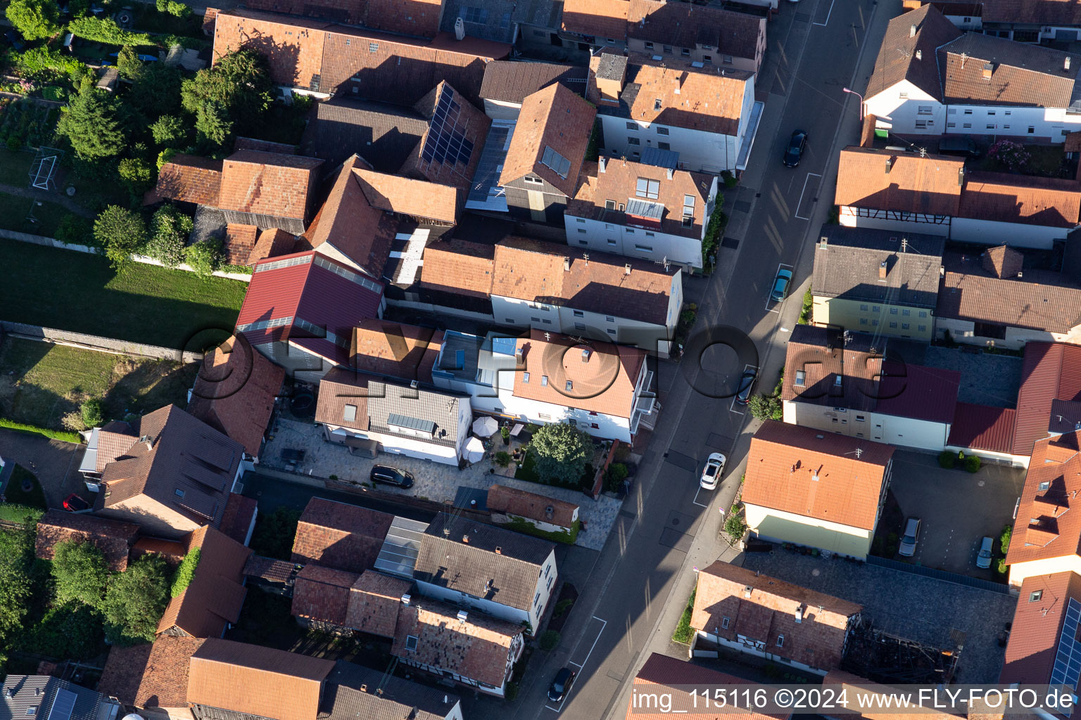 Vue aérienne de Luitpoldstr à Hatzenbühl dans le département Rhénanie-Palatinat, Allemagne