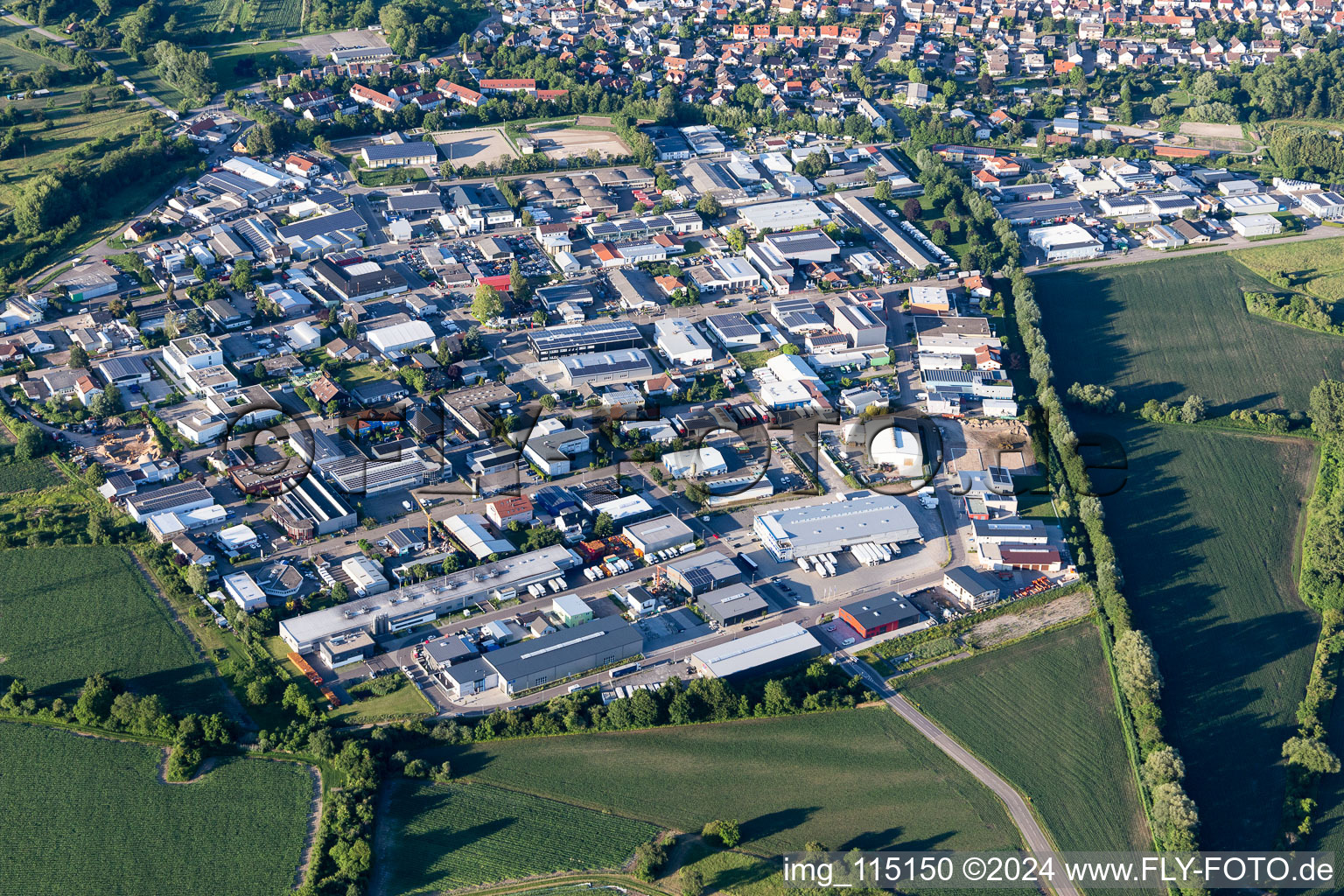 Quartier Eggenstein in Eggenstein-Leopoldshafen dans le département Bade-Wurtemberg, Allemagne d'un drone