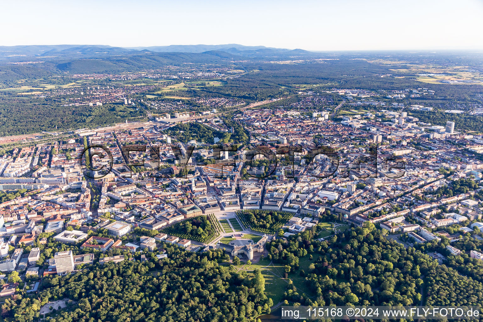 Quartier Innenstadt-West in Karlsruhe dans le département Bade-Wurtemberg, Allemagne hors des airs