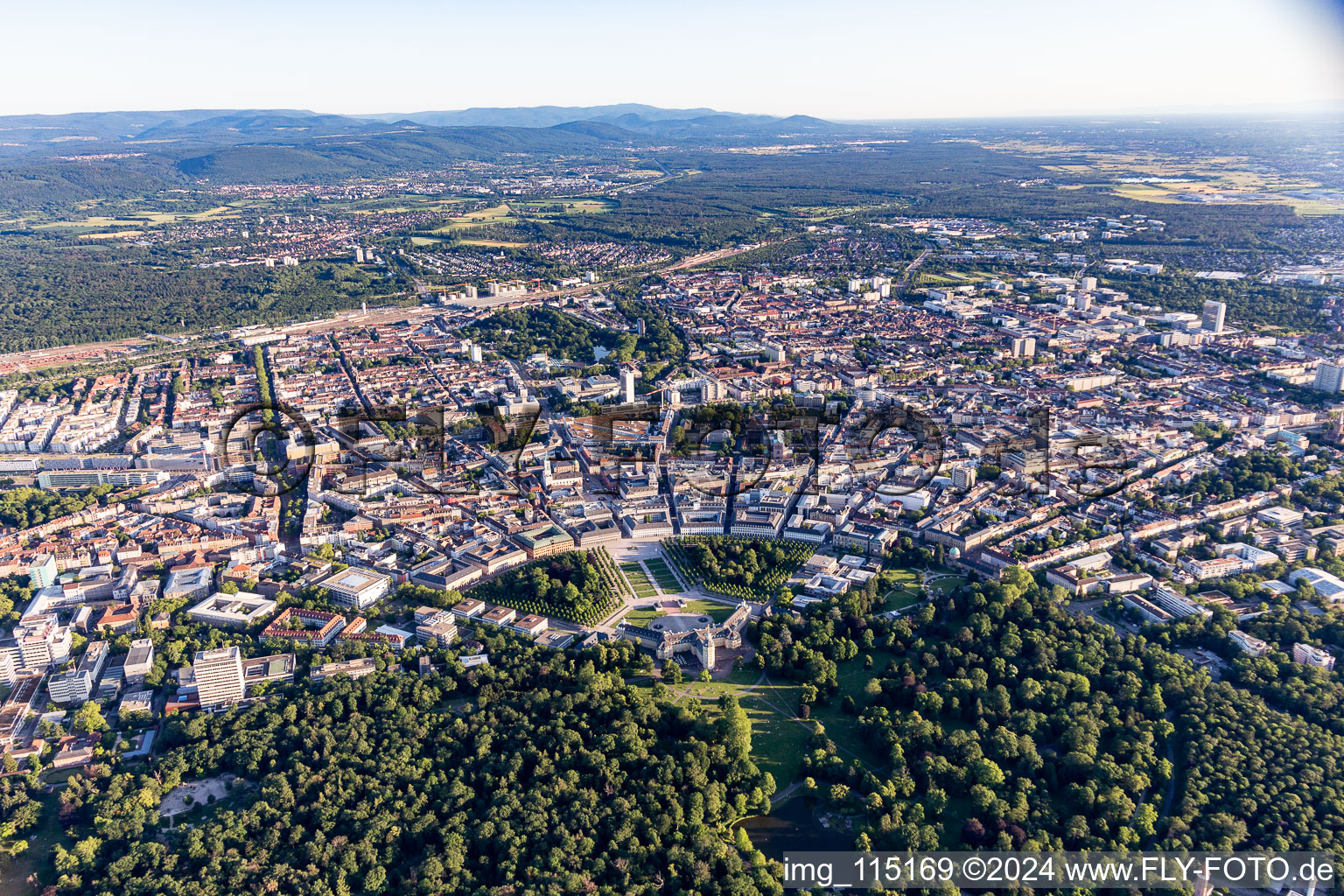 Quartier Innenstadt-West in Karlsruhe dans le département Bade-Wurtemberg, Allemagne vue d'en haut