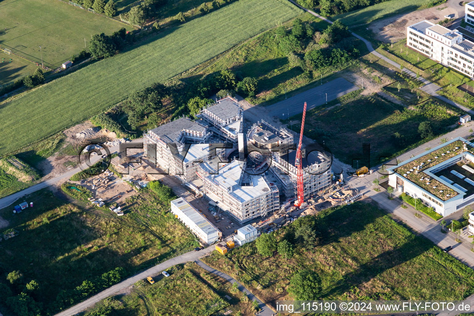 Vue aérienne de Chantier du LTC - Linder Technology Campus sur Wilhelm-Schickard-Straße dans le parc technologique Karlsruhe à le quartier Rintheim in Karlsruhe dans le département Bade-Wurtemberg, Allemagne