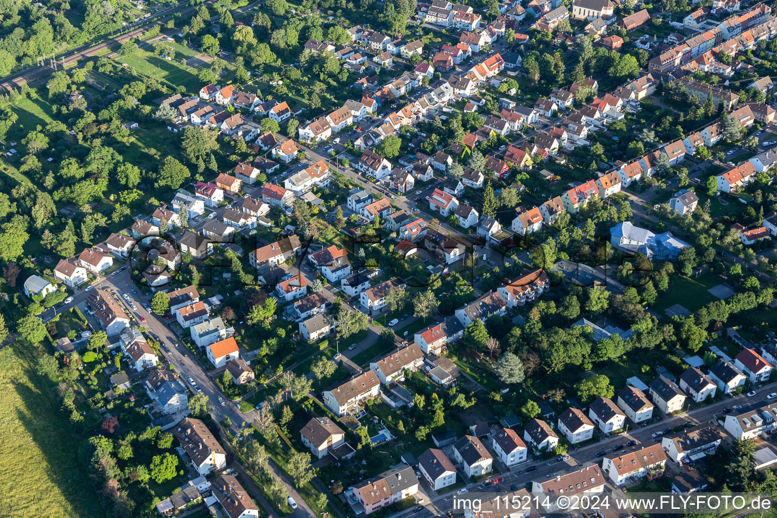 Vue aérienne de Quartier Rintheim in Karlsruhe dans le département Bade-Wurtemberg, Allemagne