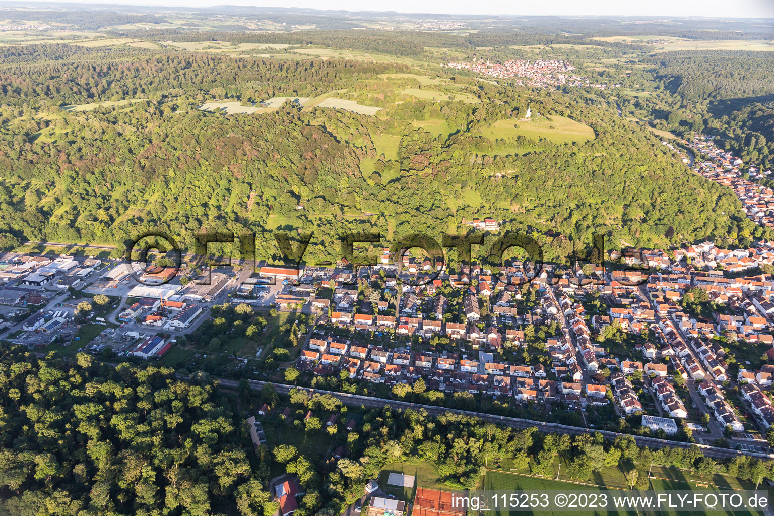 Vue aérienne de Tullast à le quartier Untergrombach in Bruchsal dans le département Bade-Wurtemberg, Allemagne