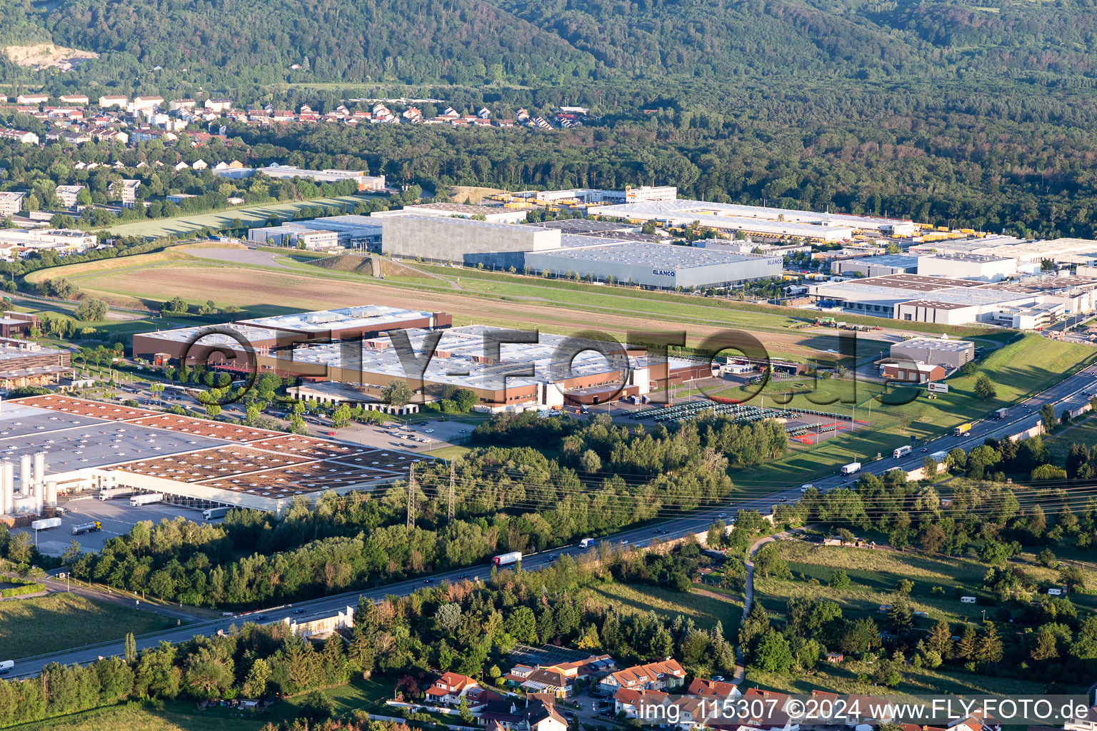 Vue aérienne de John Deere à Bruchsal dans le département Bade-Wurtemberg, Allemagne