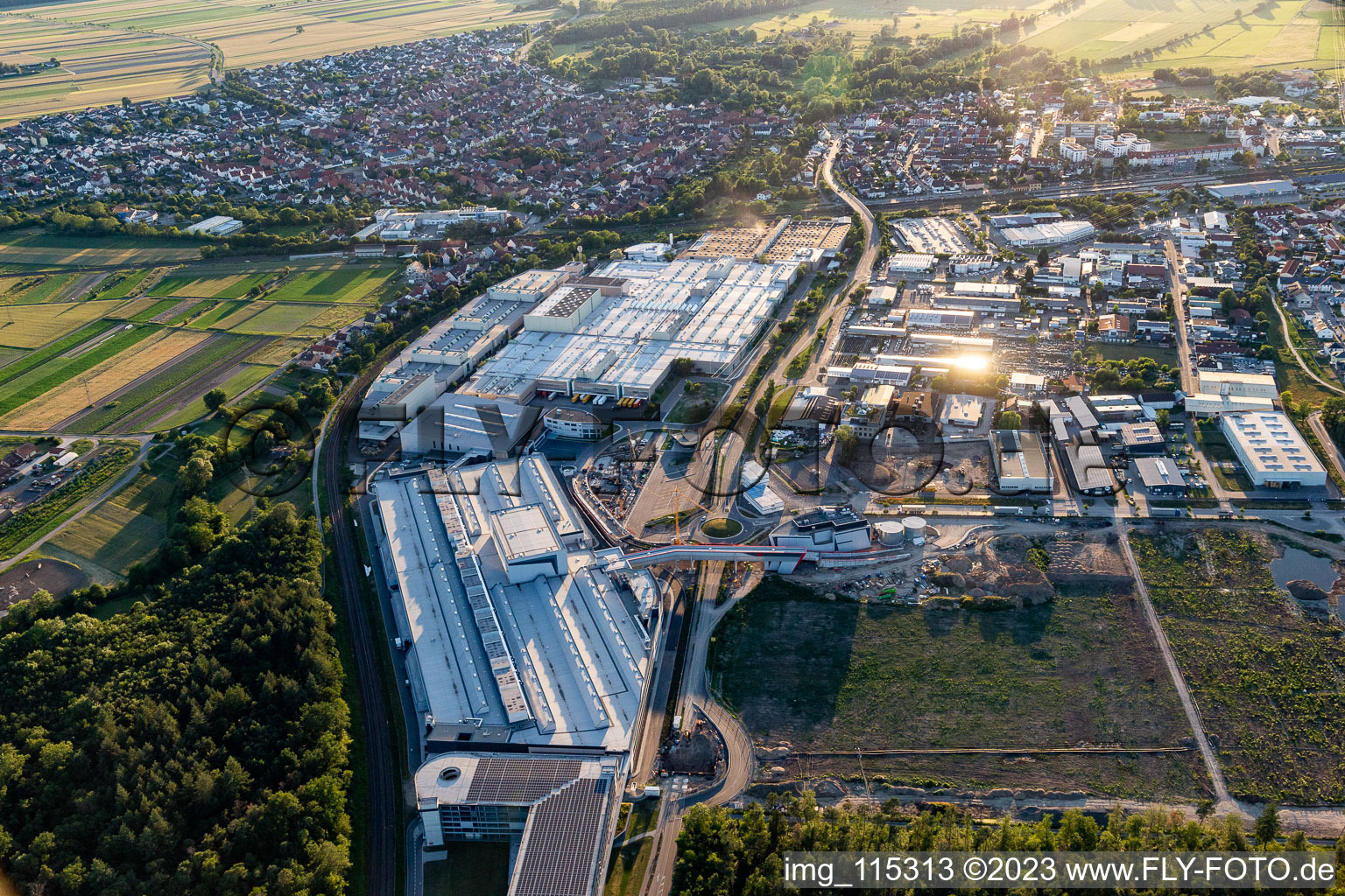 Vue aérienne de SEW Eurodrive à le quartier Graben in Graben-Neudorf dans le département Bade-Wurtemberg, Allemagne