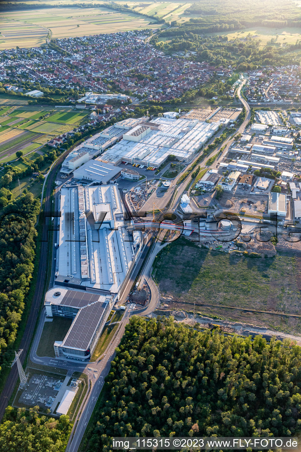 Photographie aérienne de SEW Eurodrive à le quartier Graben in Graben-Neudorf dans le département Bade-Wurtemberg, Allemagne