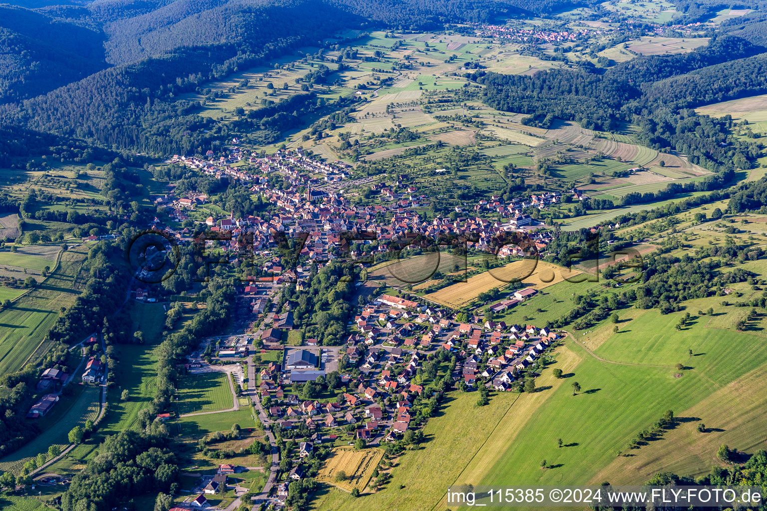 Lembach dans le département Bas Rhin, France d'un drone