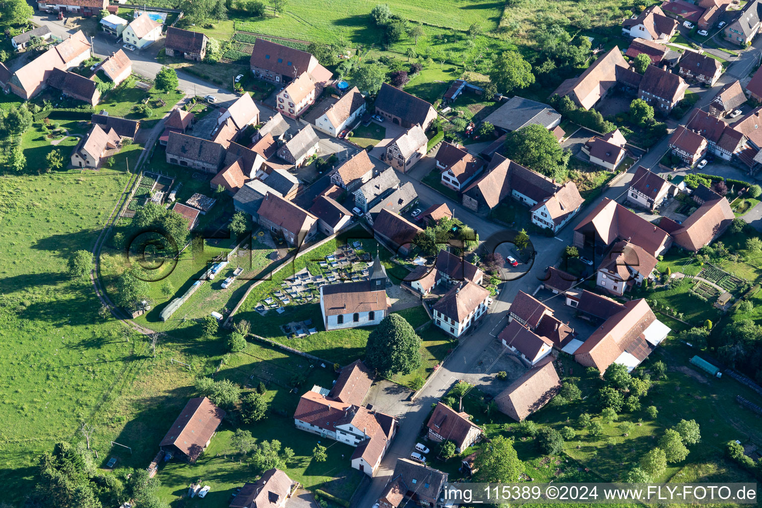 Vue oblique de Lembach dans le département Bas Rhin, France