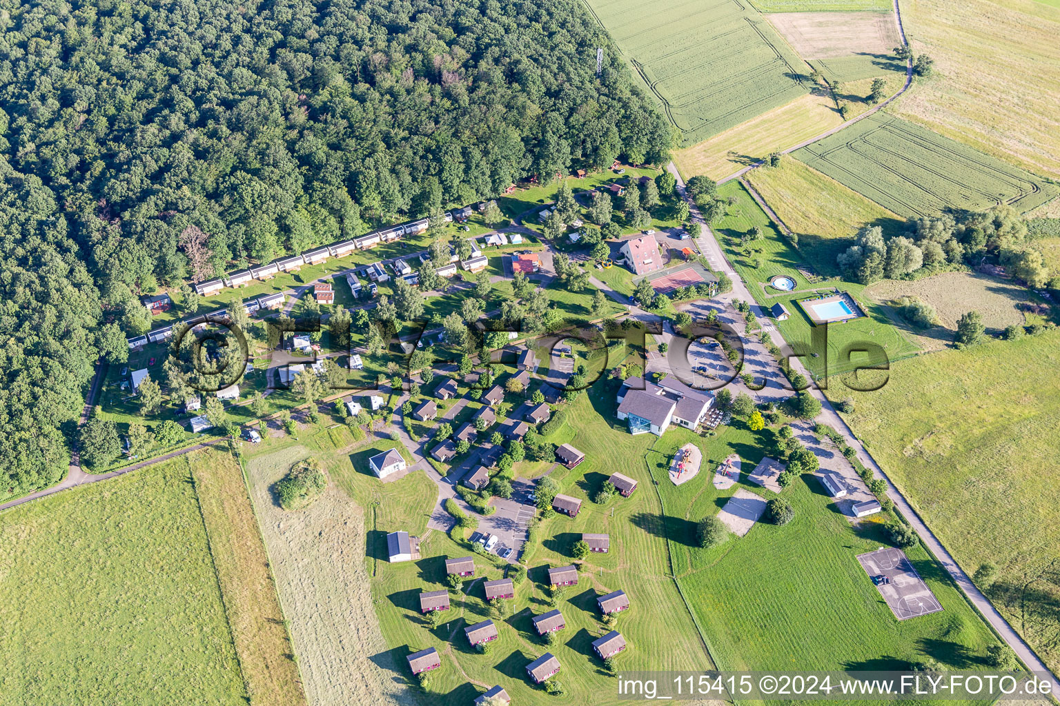 Vue aérienne de Camping Oasis à Oberbronn dans le département Bas Rhin, France