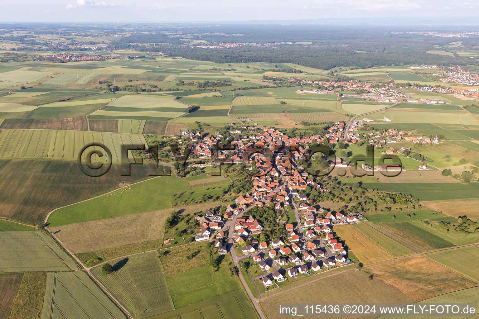 Vue aérienne de Kindwiller dans le département Bas Rhin, France