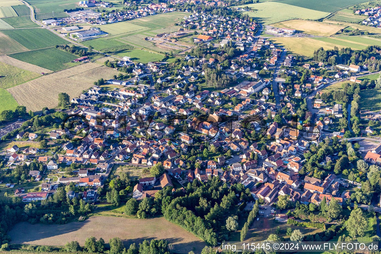 Vue d'oiseau de Val de Moder dans le département Bas Rhin, France