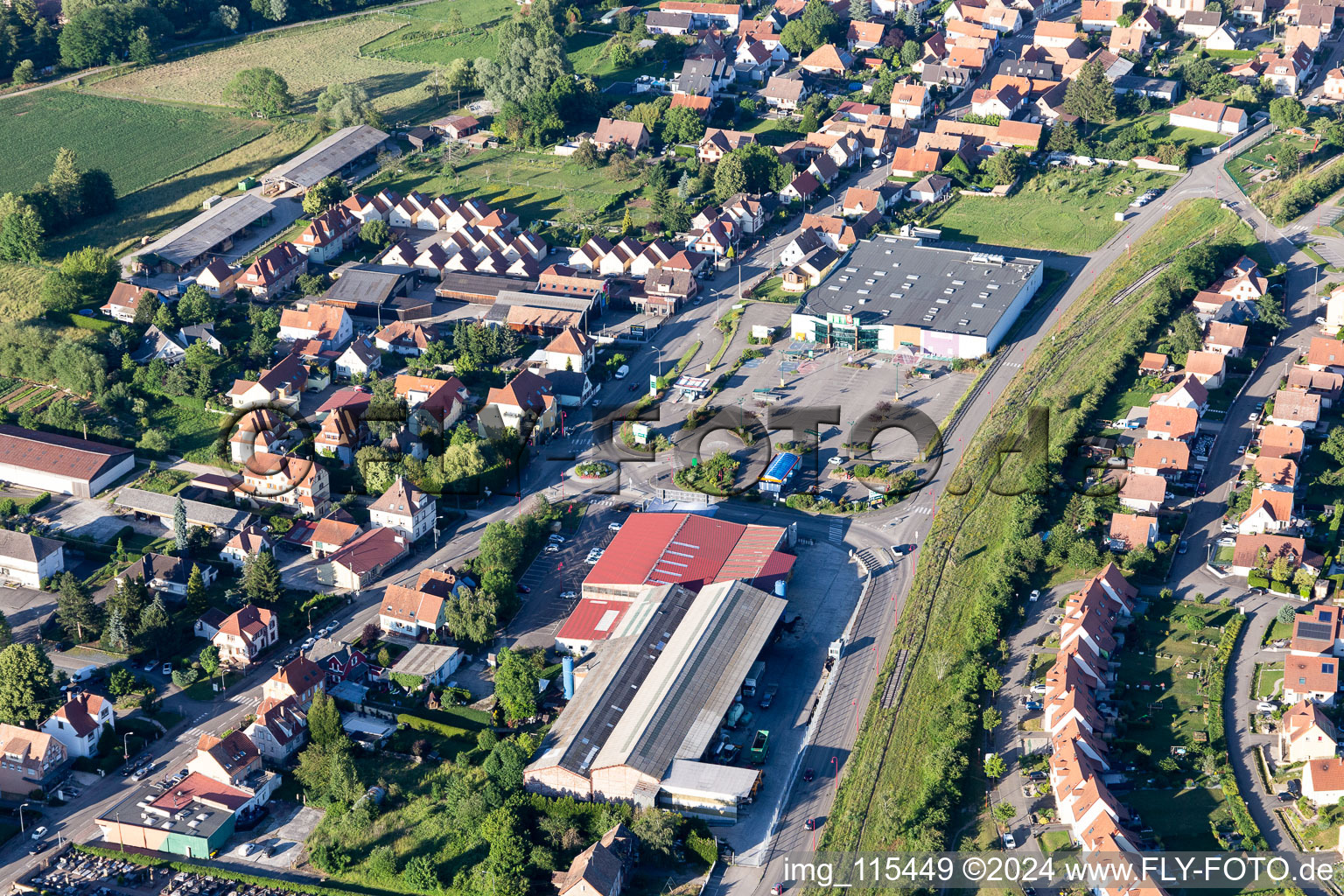 Vue aérienne de Correspondre à Val de Moder dans le département Bas Rhin, France