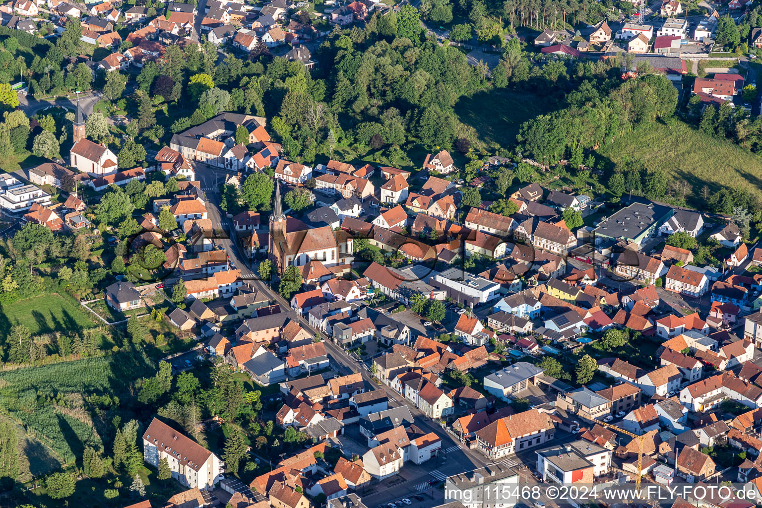 Photographie aérienne de Schweighouse-sur-Moder dans le département Bas Rhin, France