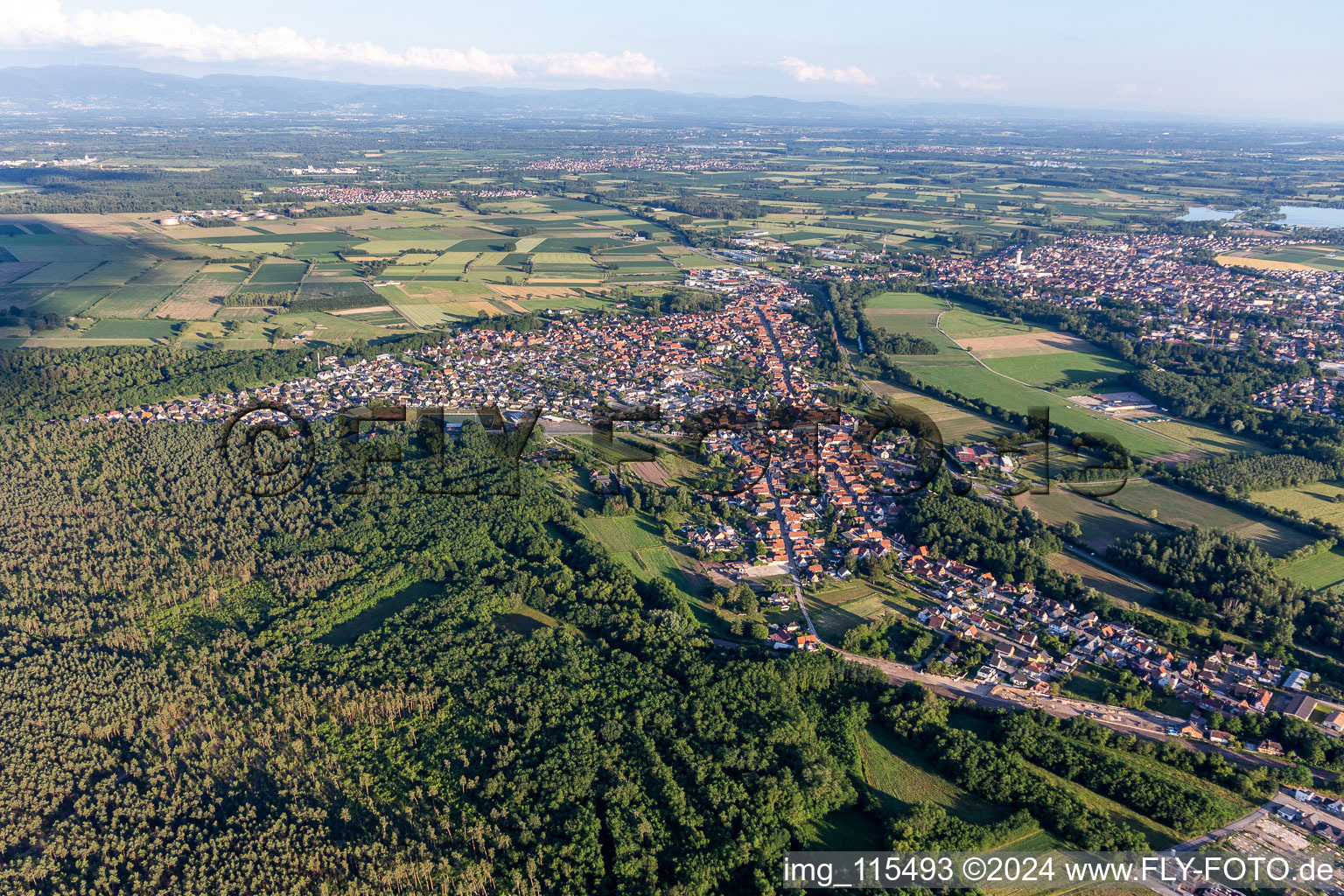 Oberhoffen-sur-Moder dans le département Bas Rhin, France d'un drone