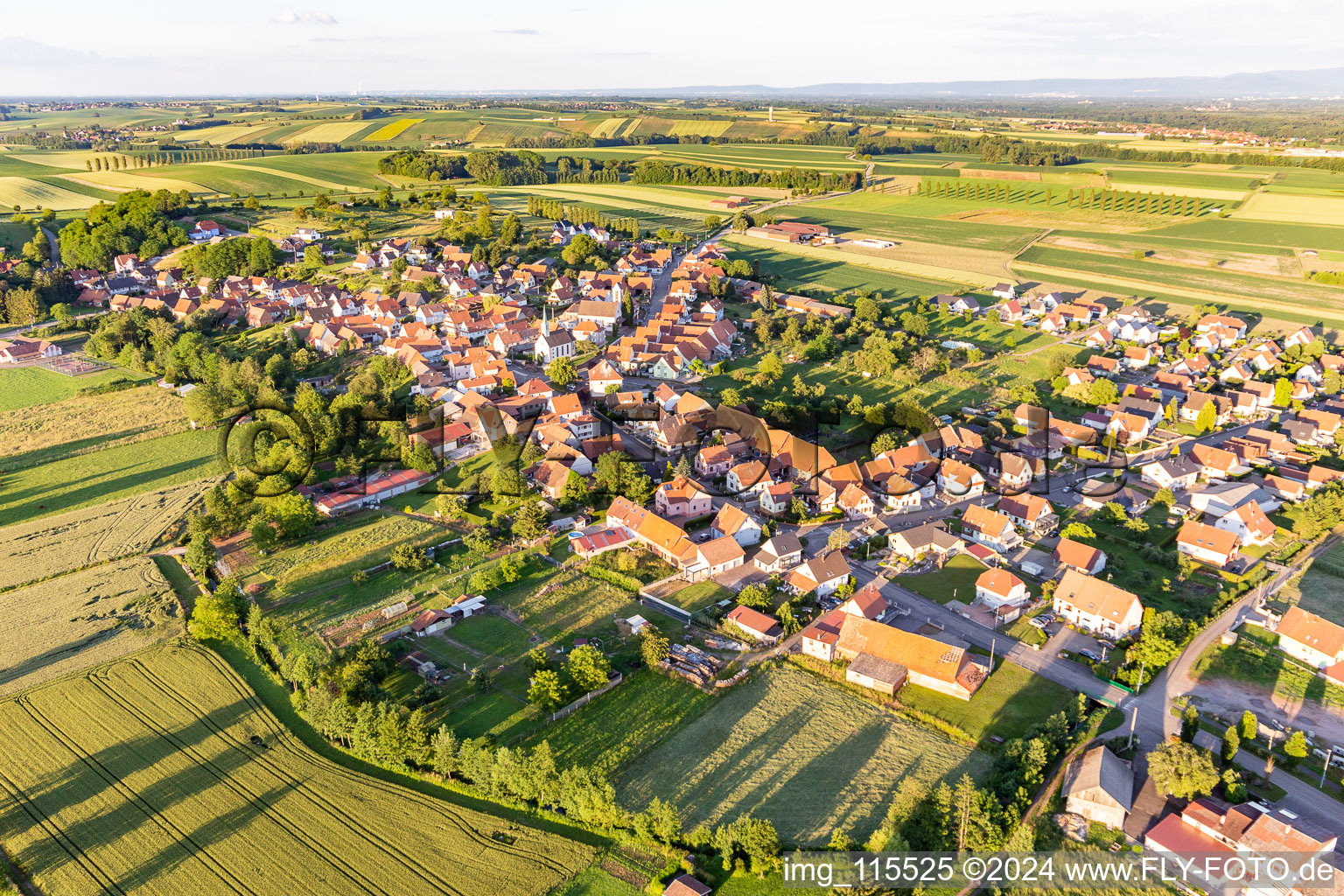 Enregistrement par drone de Buhl dans le département Bas Rhin, France