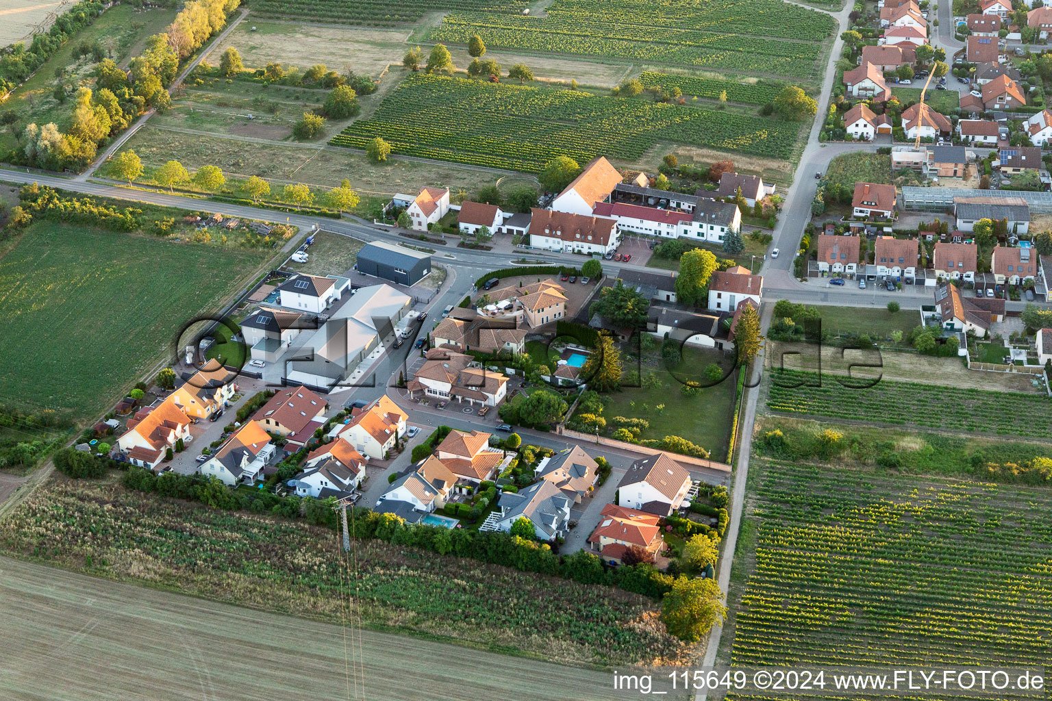 Meckenheim dans le département Rhénanie-Palatinat, Allemagne depuis l'avion