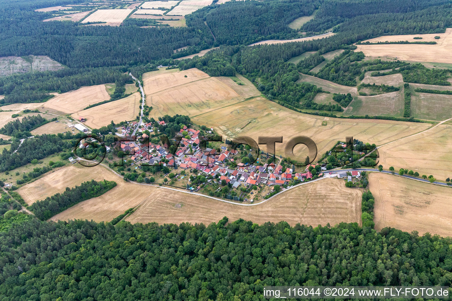 Vue aérienne de Espenfeld dans le département Thuringe, Allemagne