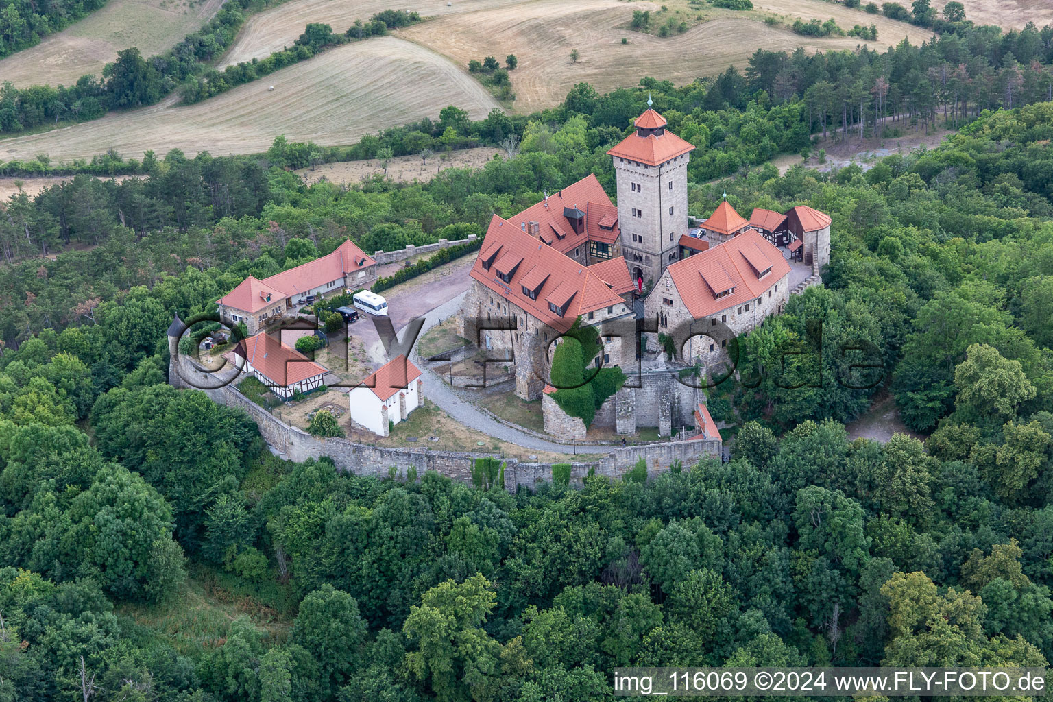 Vue aérienne de Complexe du château de la Veste Wachsenburg à Amt Wachsenburg dans le département Thuringe, Allemagne