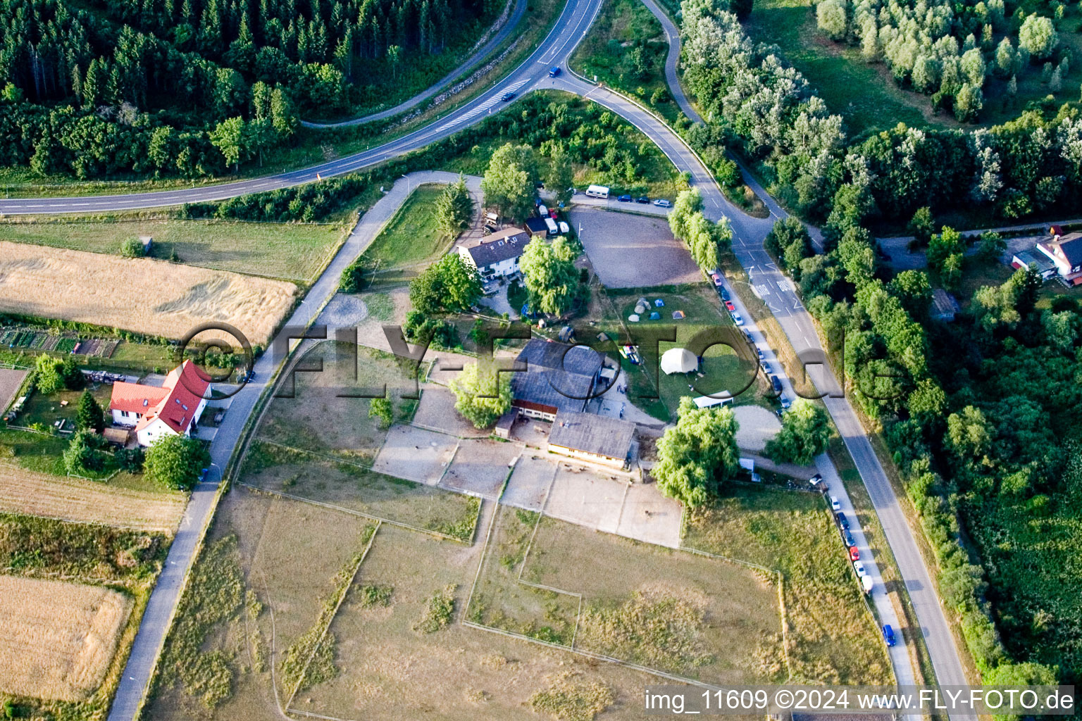 Randonnée thérapeutique Reithof Trab eV sur le lac de Constance à le quartier Wollmatingen in Konstanz dans le département Bade-Wurtemberg, Allemagne depuis l'avion