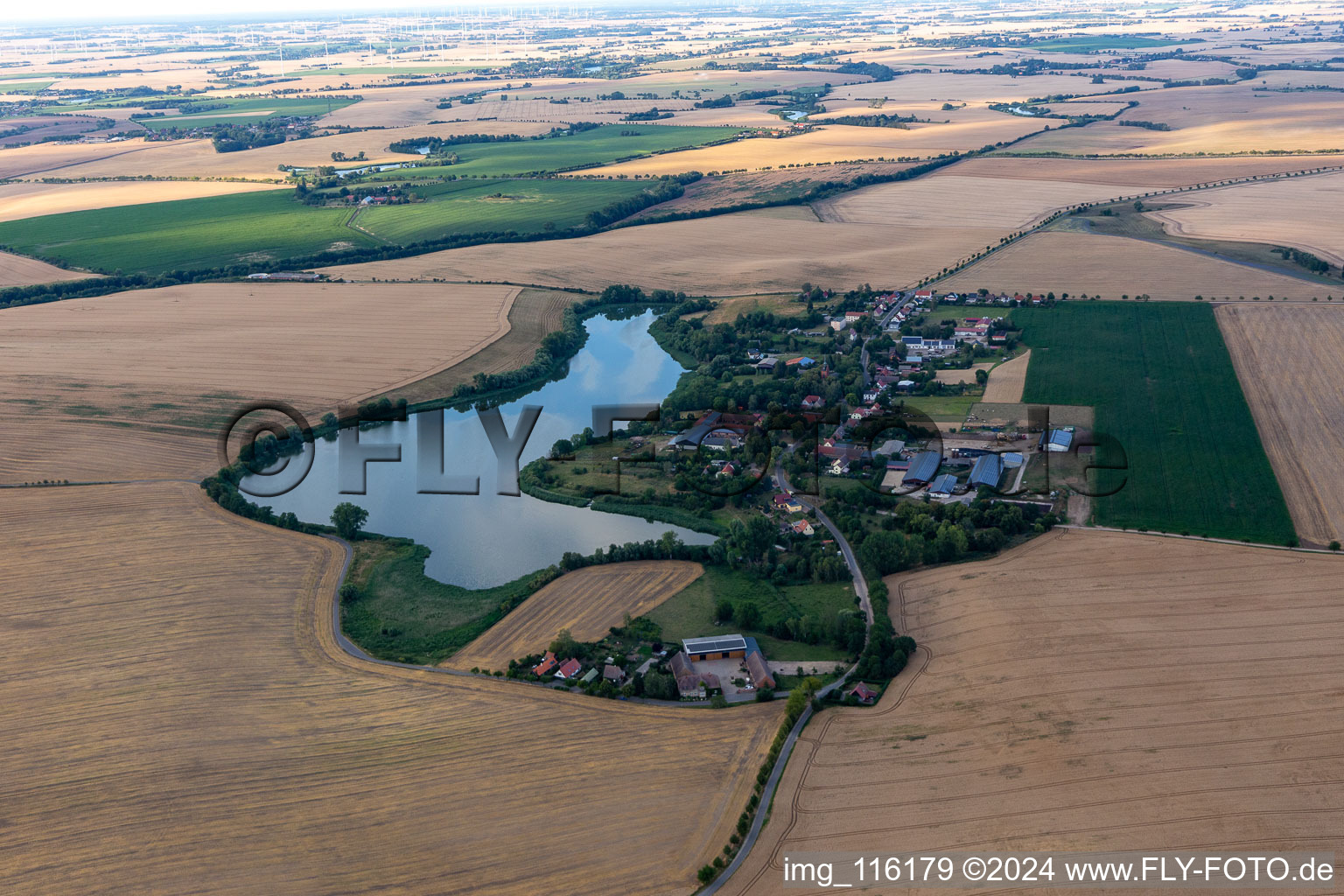 Vue aérienne de Seelübbe dans le département Brandebourg, Allemagne