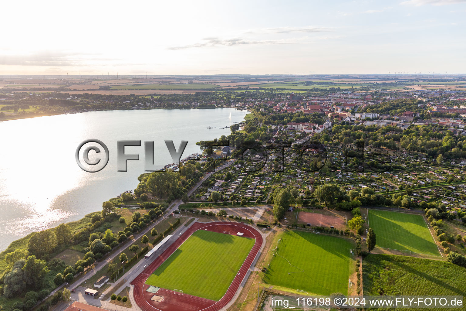 Vue aérienne de Stade d'Uckersee à Prenzlau dans le département Brandebourg, Allemagne