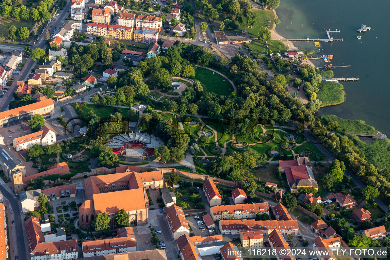 Vue aérienne de Monastère dominicain à Prenzlau dans le département Brandebourg, Allemagne