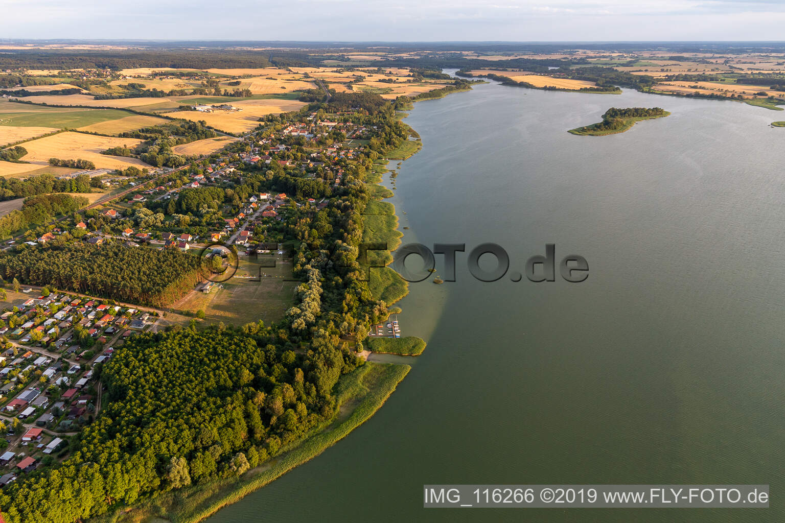 Photographie aérienne de Warnitz dans le département Brandebourg, Allemagne
