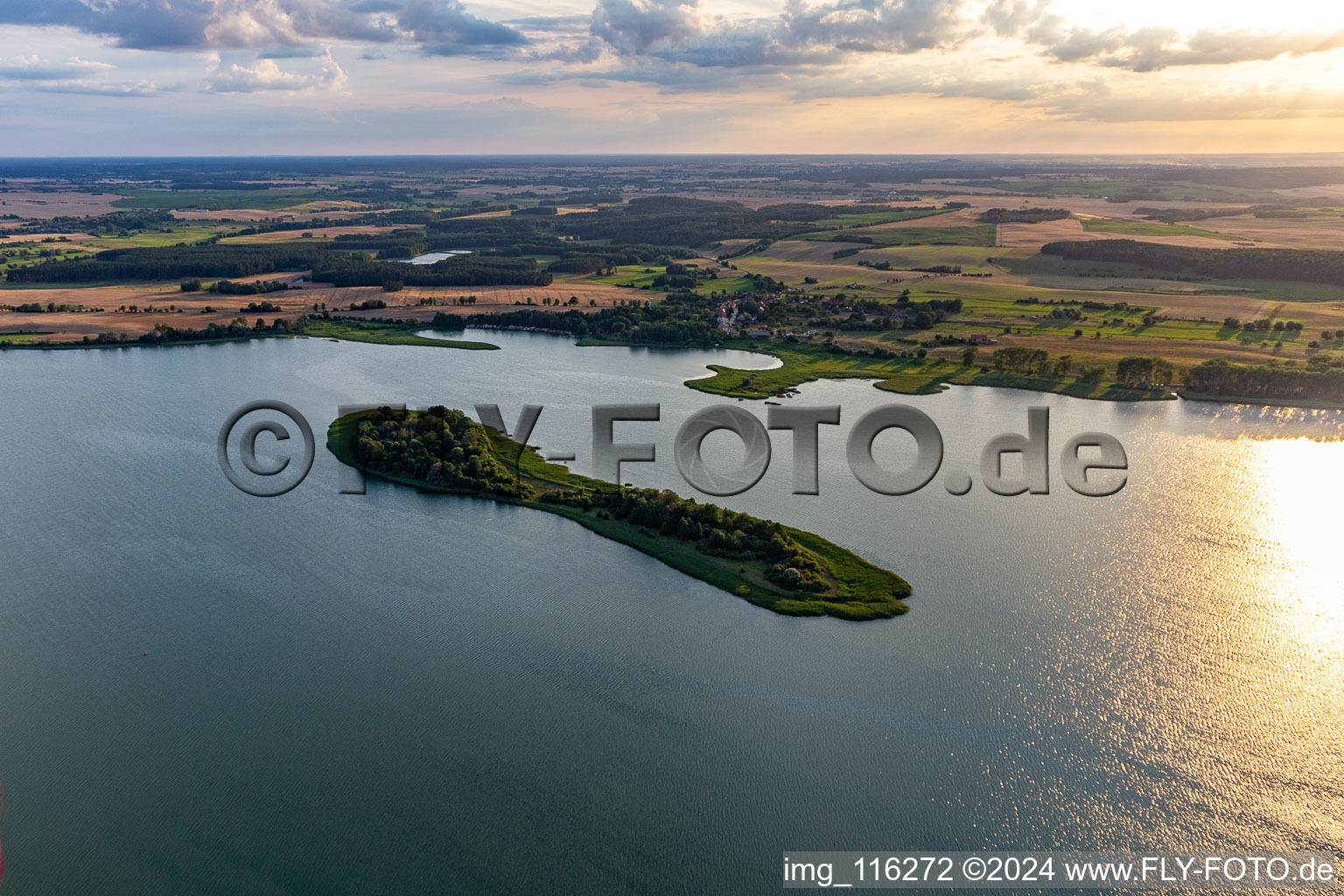 Photographie aérienne de Oberuckersee dans le département Brandebourg, Allemagne