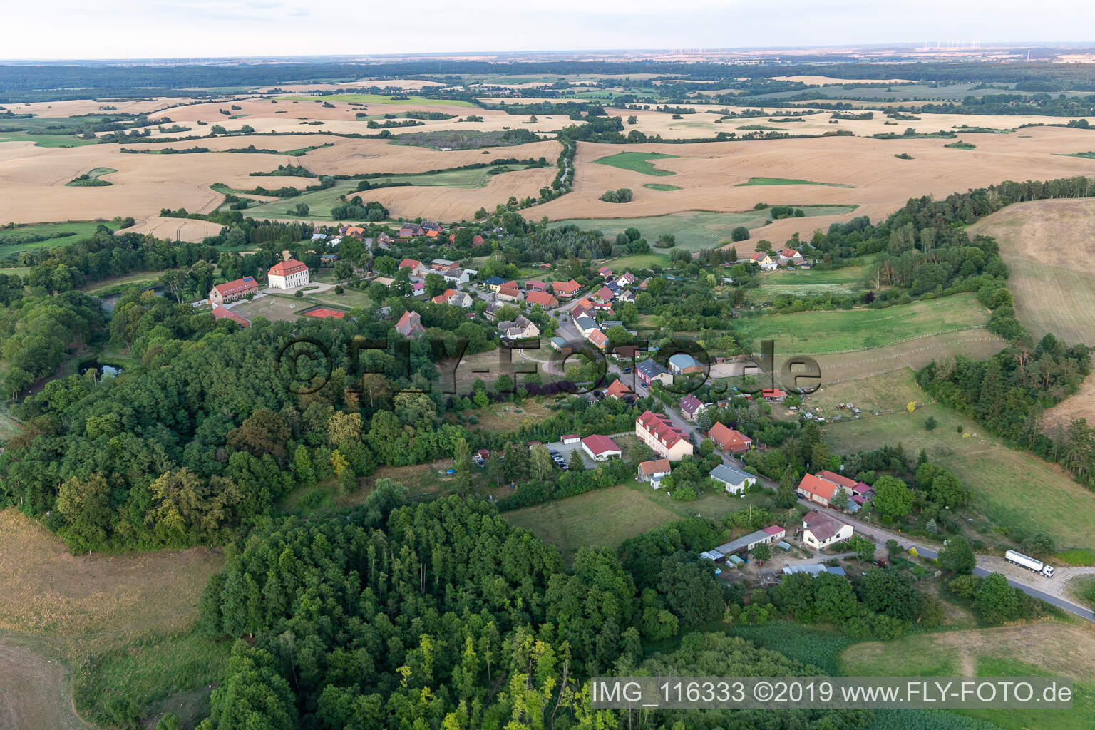 Vue aérienne de Groß Fredenwalde dans le département Brandebourg, Allemagne