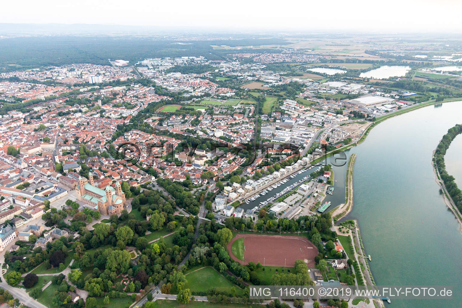 Vue aérienne de Marina à Speyer dans le département Rhénanie-Palatinat, Allemagne