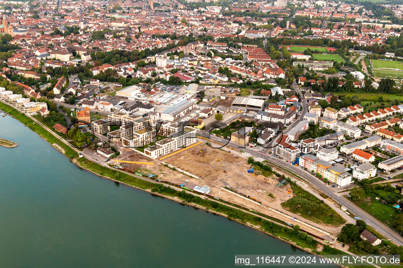 Projet de construction d'habitations au bord du Rhin à Spire : Ancienne briqueterie / Franz-Kirmeier-Straße à Speyer dans le département Rhénanie-Palatinat, Allemagne d'en haut