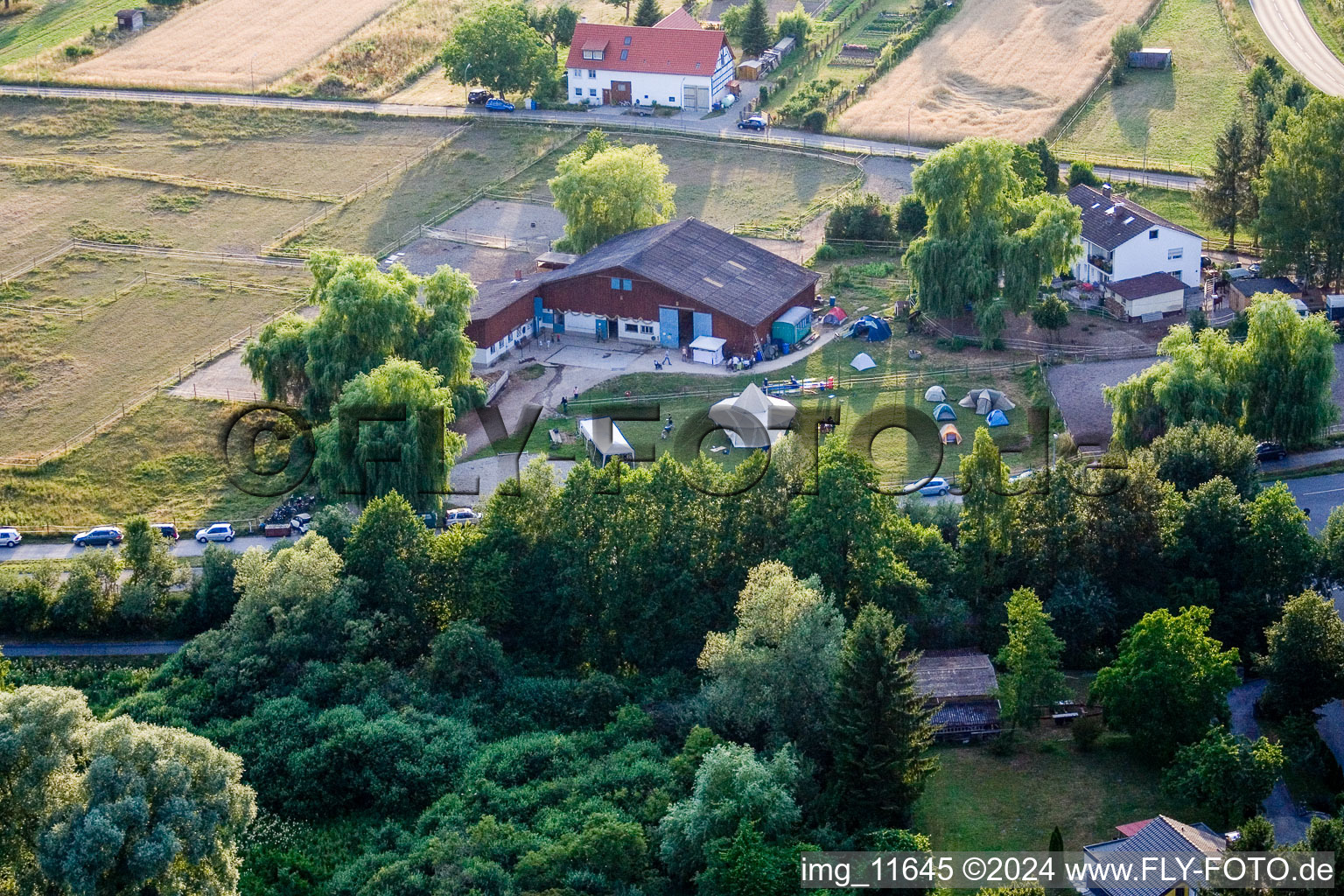 Randonnée thérapeutique Reithof Trab eV sur le lac de Constance à le quartier Wollmatingen in Konstanz dans le département Bade-Wurtemberg, Allemagne depuis l'avion