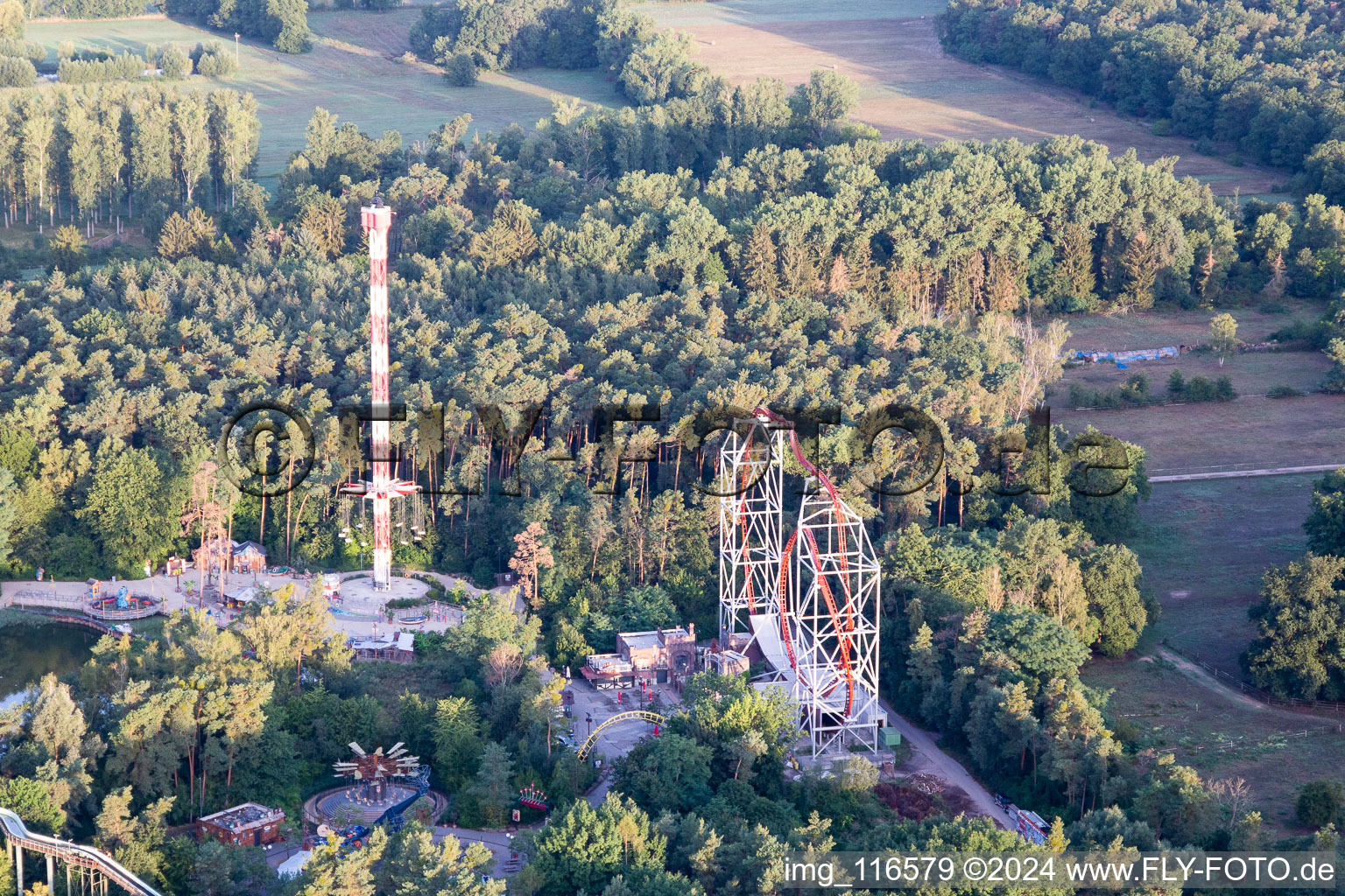 Enregistrement par drone de Parc de vacances à Haßloch dans le département Rhénanie-Palatinat, Allemagne