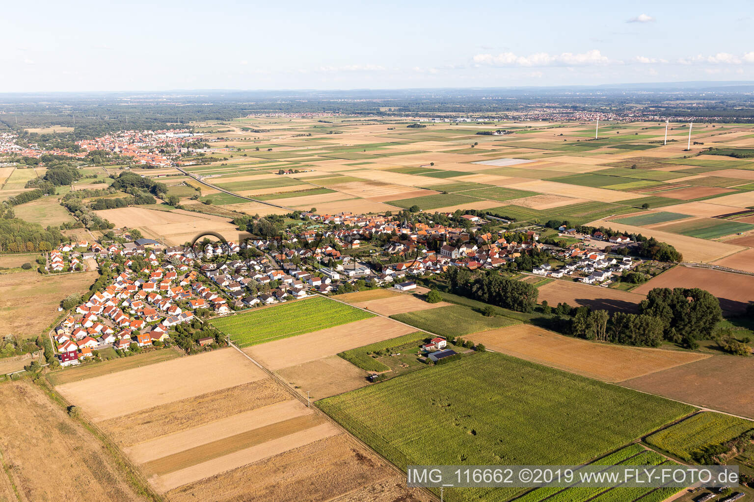 Knittelsheim dans le département Rhénanie-Palatinat, Allemagne d'un drone