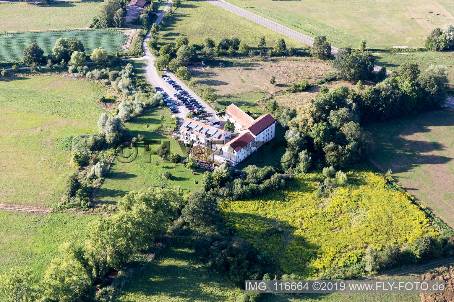 Vue aérienne de Moulin de Zeiskam à Zeiskam dans le département Rhénanie-Palatinat, Allemagne