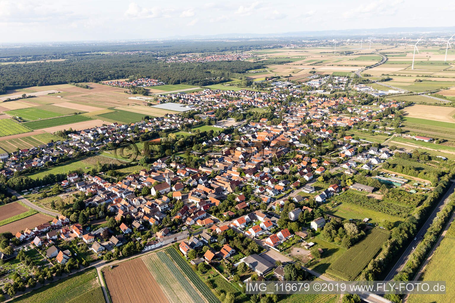 Enregistrement par drone de Schwegenheim dans le département Rhénanie-Palatinat, Allemagne