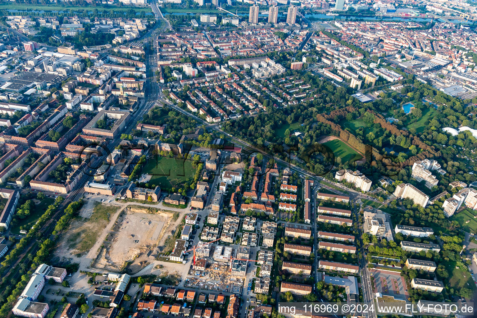 Vue aérienne de Neckarstadt Est à le quartier Neckarstadt-Ost in Mannheim dans le département Bade-Wurtemberg, Allemagne