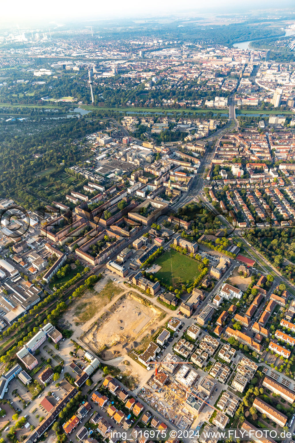 Homerun, ancienne caserne américaine de Turley à le quartier Neckarstadt-Ost in Mannheim dans le département Bade-Wurtemberg, Allemagne vue d'en haut