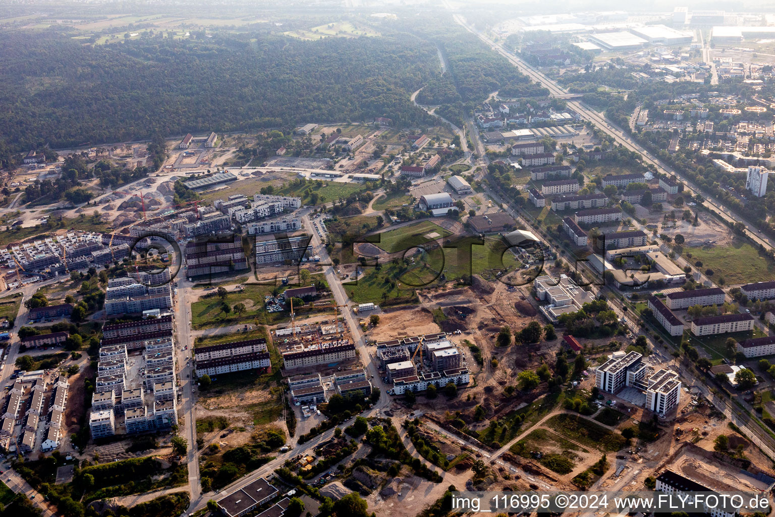 Vue aérienne de Site de l'ancienne caserne FRNKLIN-US à Käfertalerwald à le quartier Käfertal in Mannheim dans le département Bade-Wurtemberg, Allemagne