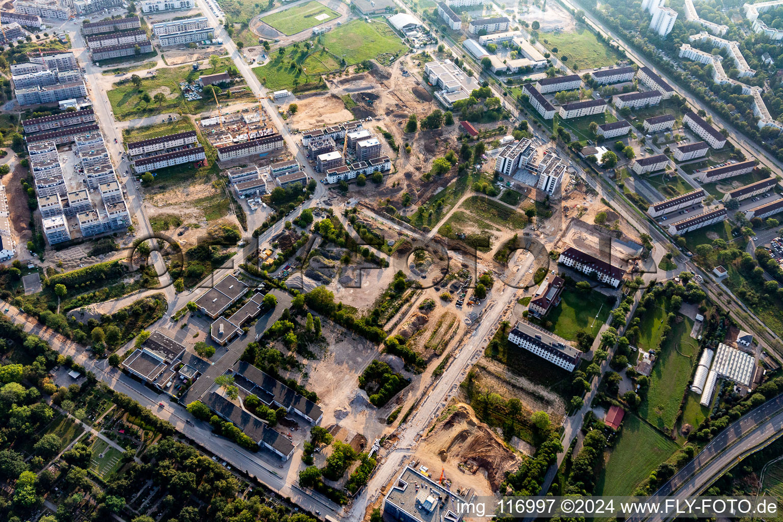 Vue aérienne de Village Benjamin Franklin, rue Jefferson à le quartier Käfertal in Mannheim dans le département Bade-Wurtemberg, Allemagne