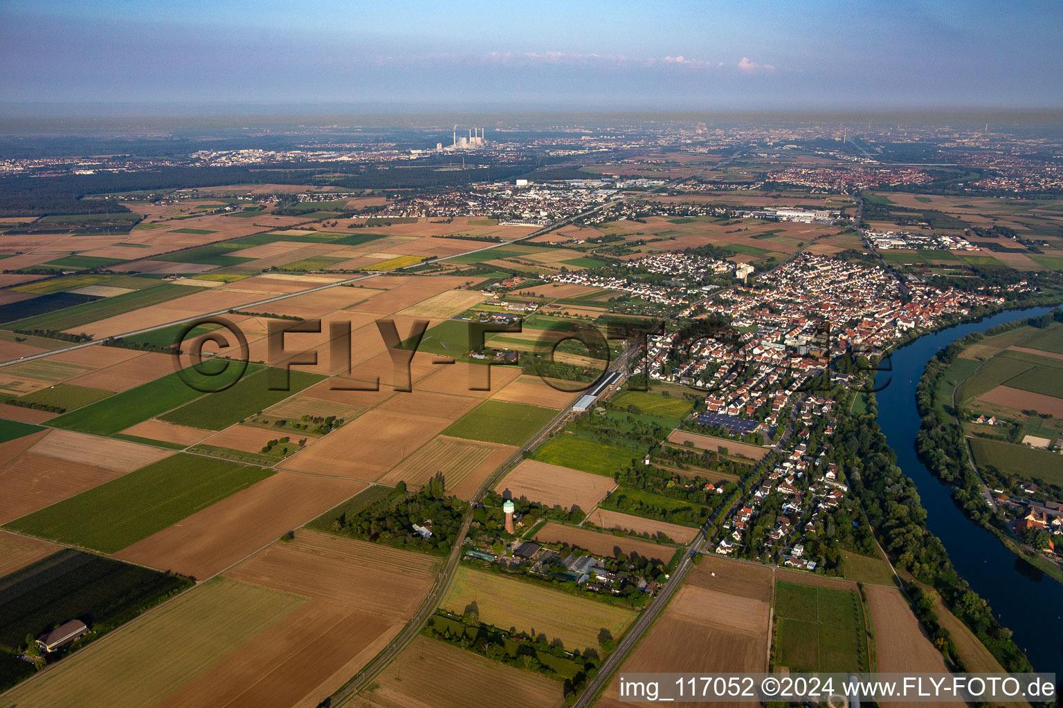 Photographie aérienne de Edingen-Neckarhausen dans le département Bade-Wurtemberg, Allemagne