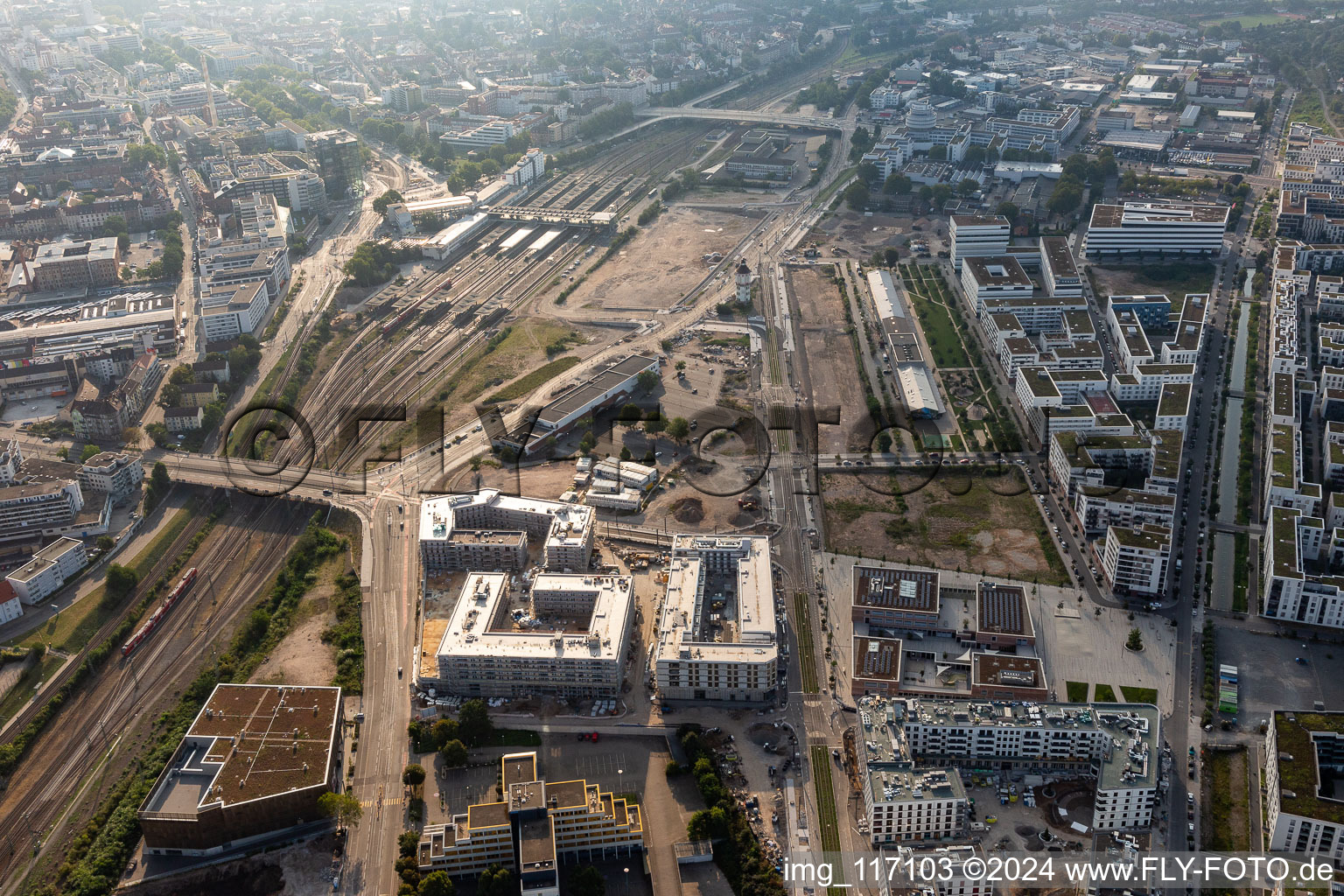 Vue aérienne de Tracé de la route du Czernyring à le quartier Bahnstadt in Heidelberg dans le département Bade-Wurtemberg, Allemagne