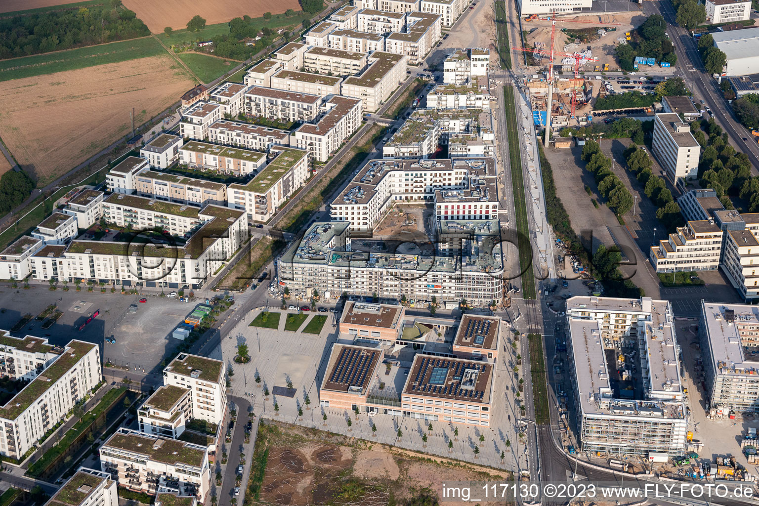 Quartier Bahnstadt in Heidelberg dans le département Bade-Wurtemberg, Allemagne vu d'un drone