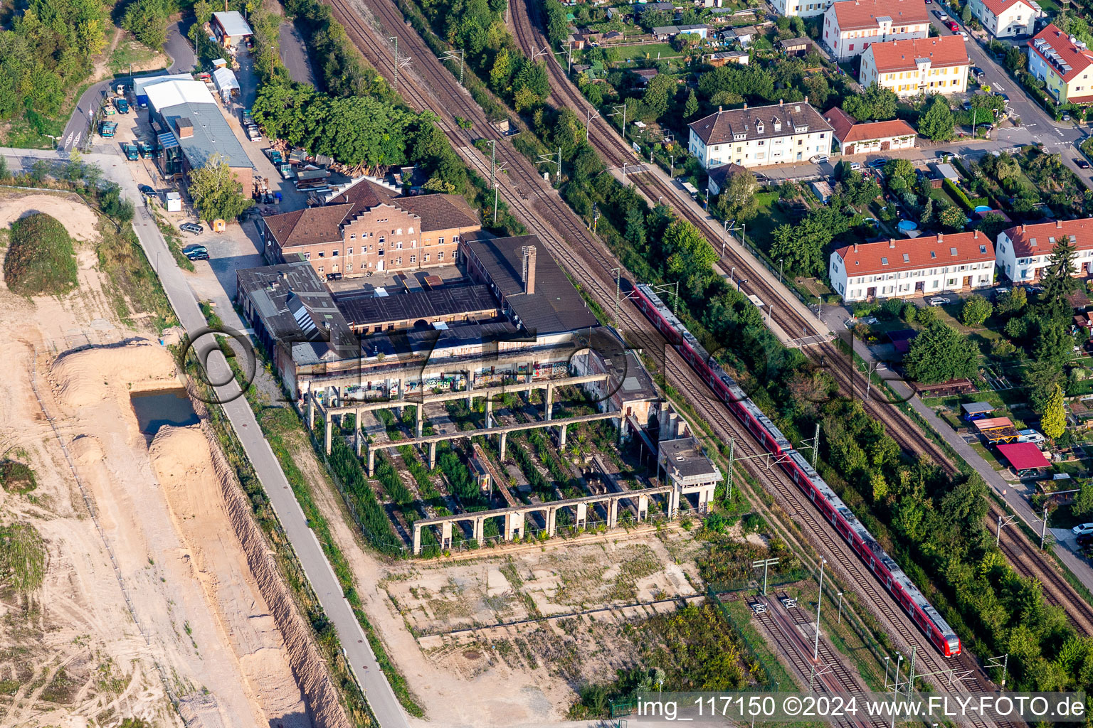 Vue aérienne de Ancien dépôt ferroviaire à le quartier Bahnstadt in Heidelberg dans le département Bade-Wurtemberg, Allemagne