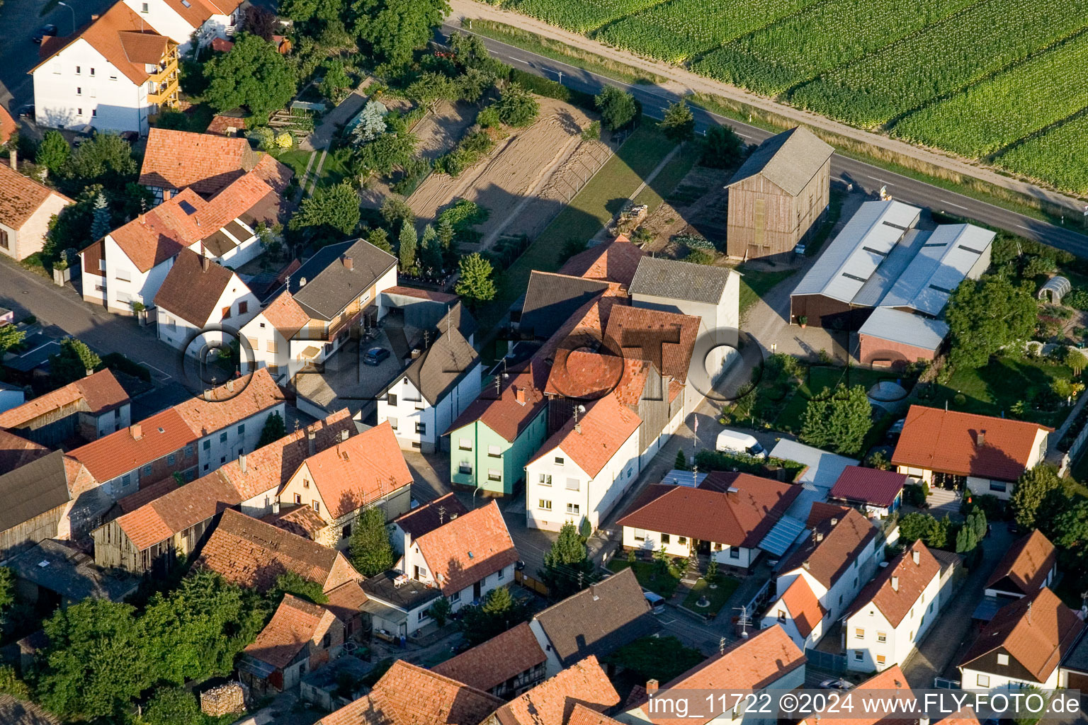 Quartier Minderslachen in Kandel dans le département Rhénanie-Palatinat, Allemagne du point de vue du drone