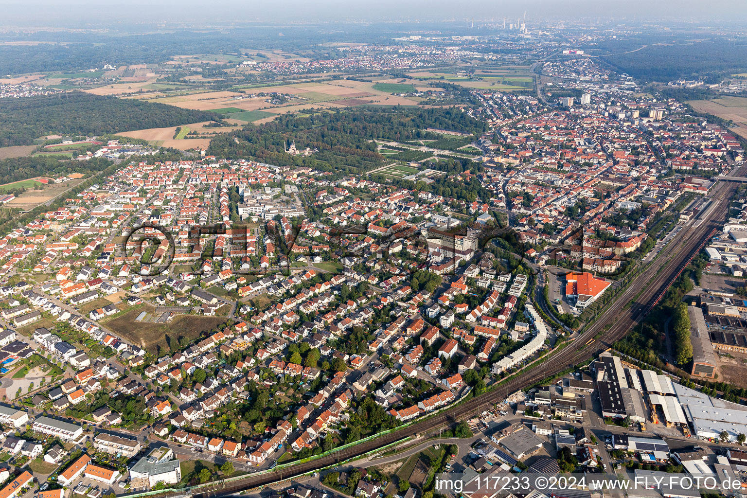 Vue aérienne de Oftersheim dans le département Bade-Wurtemberg, Allemagne