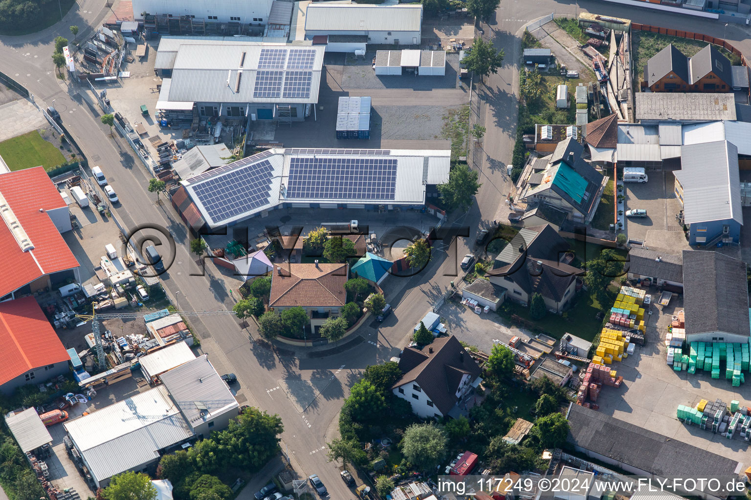 Vue aérienne de Matériaux de construction Mergner à Oberhausen-Rheinhausen dans le département Bade-Wurtemberg, Allemagne