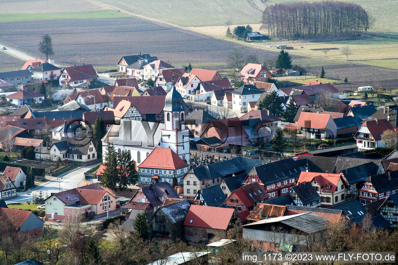 Enregistrement par drone de Niederlauterbach dans le département Bas Rhin, France