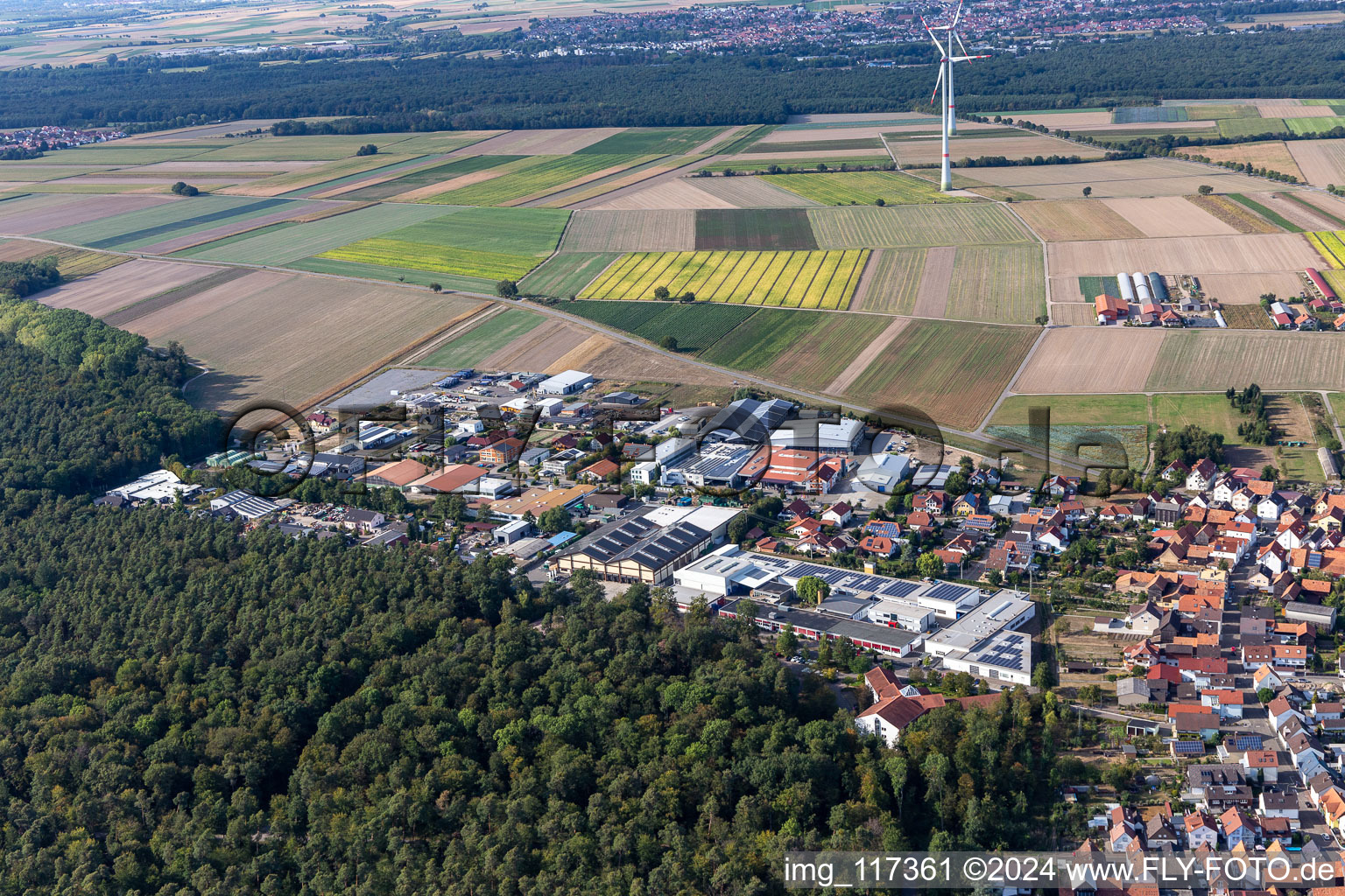 Zone commerciale Im Gereut, HGGS LaserCUT GmbH & Co. KG à Hatzenbühl dans le département Rhénanie-Palatinat, Allemagne d'en haut