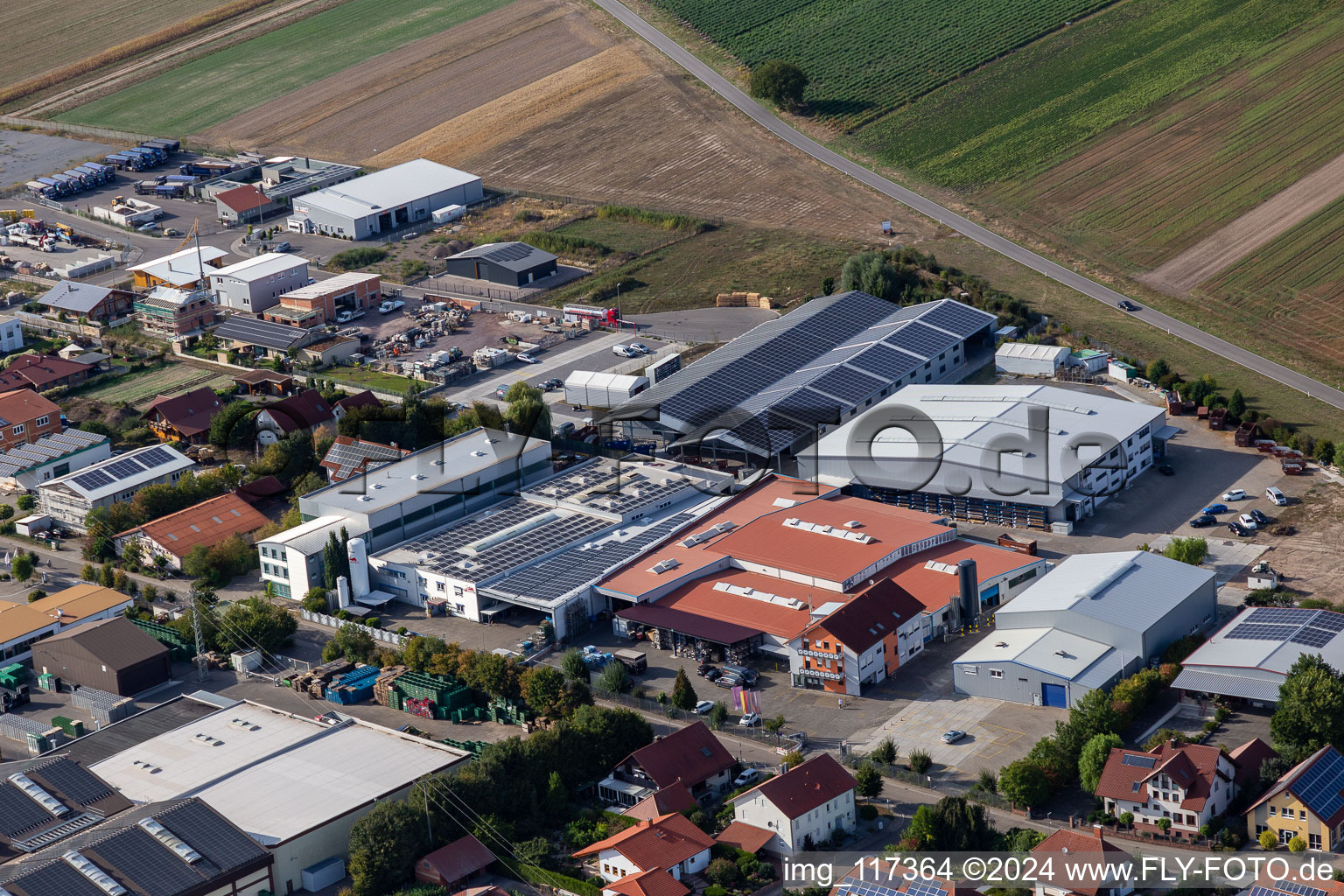 Zone commerciale Im Gereut, HGGS LaserCUT GmbH & Co. KG à Hatzenbühl dans le département Rhénanie-Palatinat, Allemagne depuis l'avion